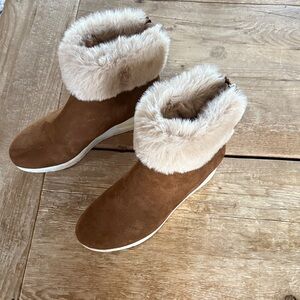 DKNY Brown Faux Fur Winter Boots